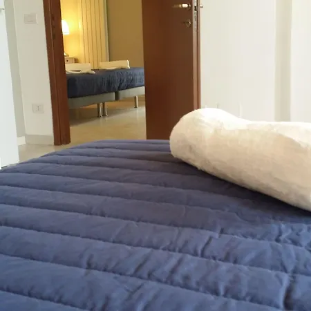 Central Park Oda ve Kahvaltı 3*